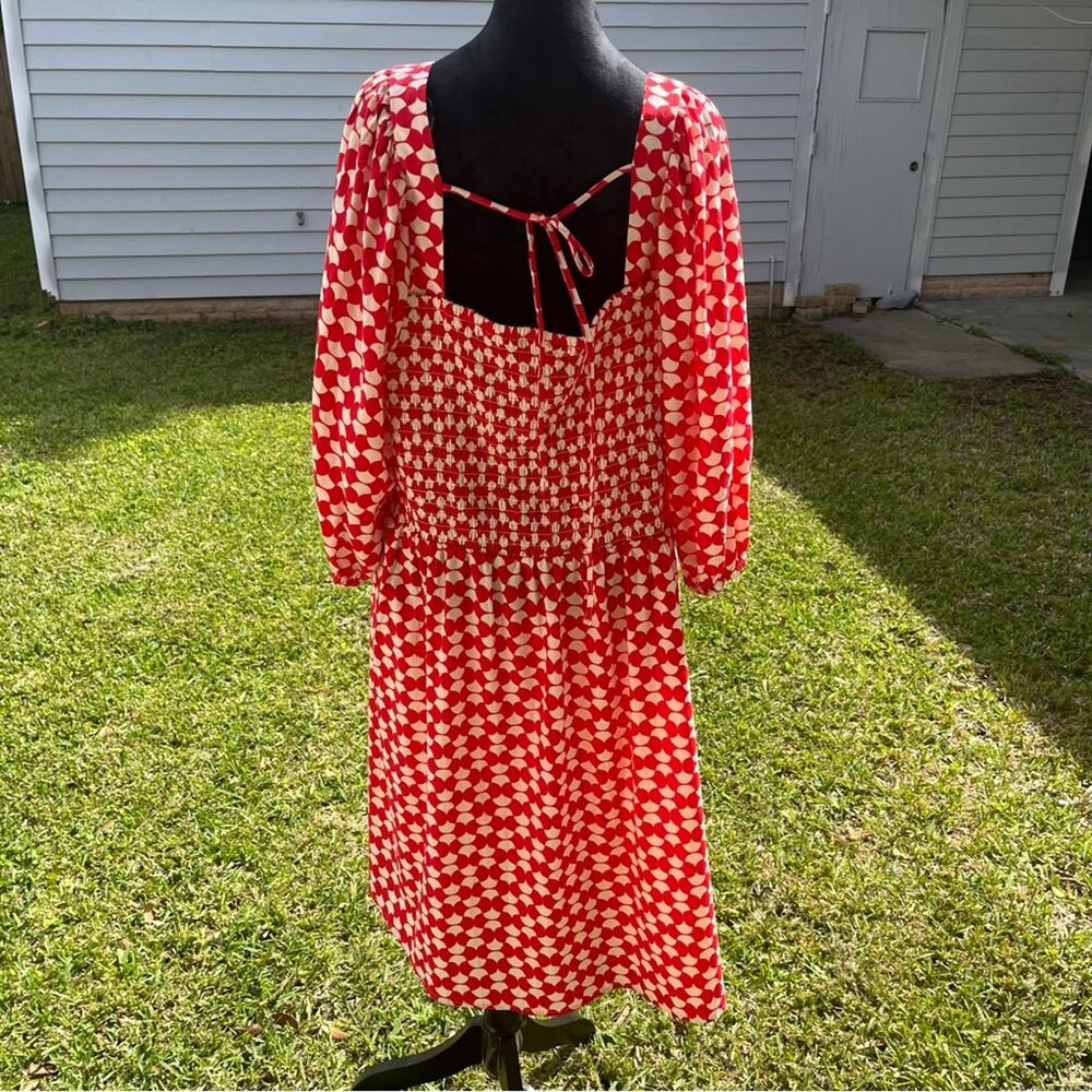 Ava & Viv 100% Cotton Red and White Geometric Print Midi Dress w/Smocking Detail - Picture 3 of 3